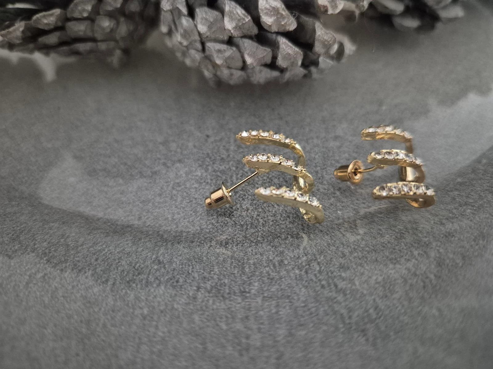 Gouden oorbellen met strass van roestvrij staal – photo 2